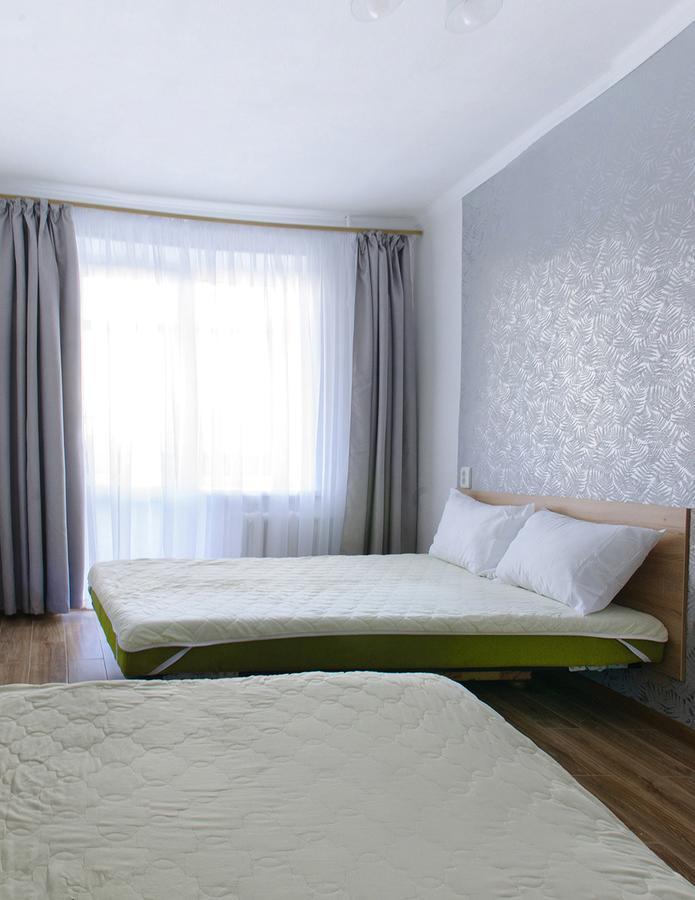 Scandinavian Poltava Apartments With 2 Rooms, 3 Beds 1 Sofa Экстерьер фото